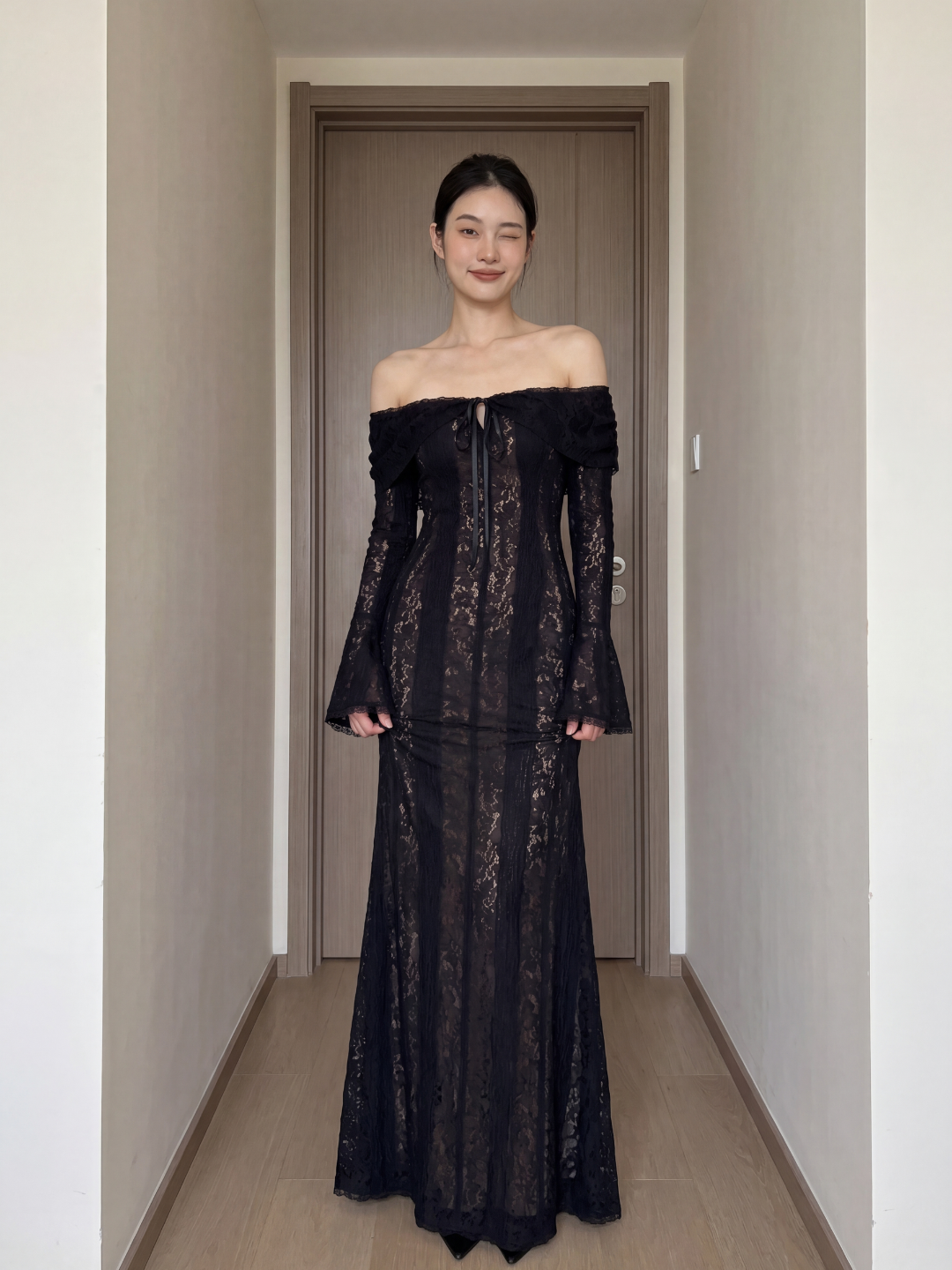 ALESSANDRA Women's Off-Shoulder Lace Maxi Dress with Godet Skirt