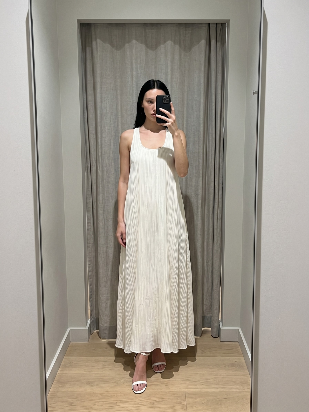 BRIANNA Women's Pleated Sleeveless Maxi Dress