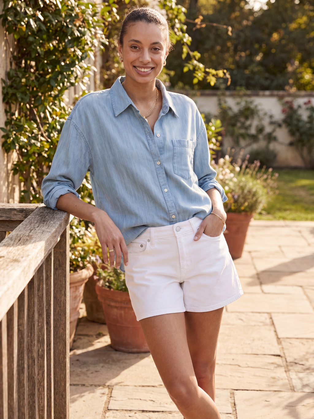 SADIE Women's Relaxed Chambray Button-Down Shirt with Pocket