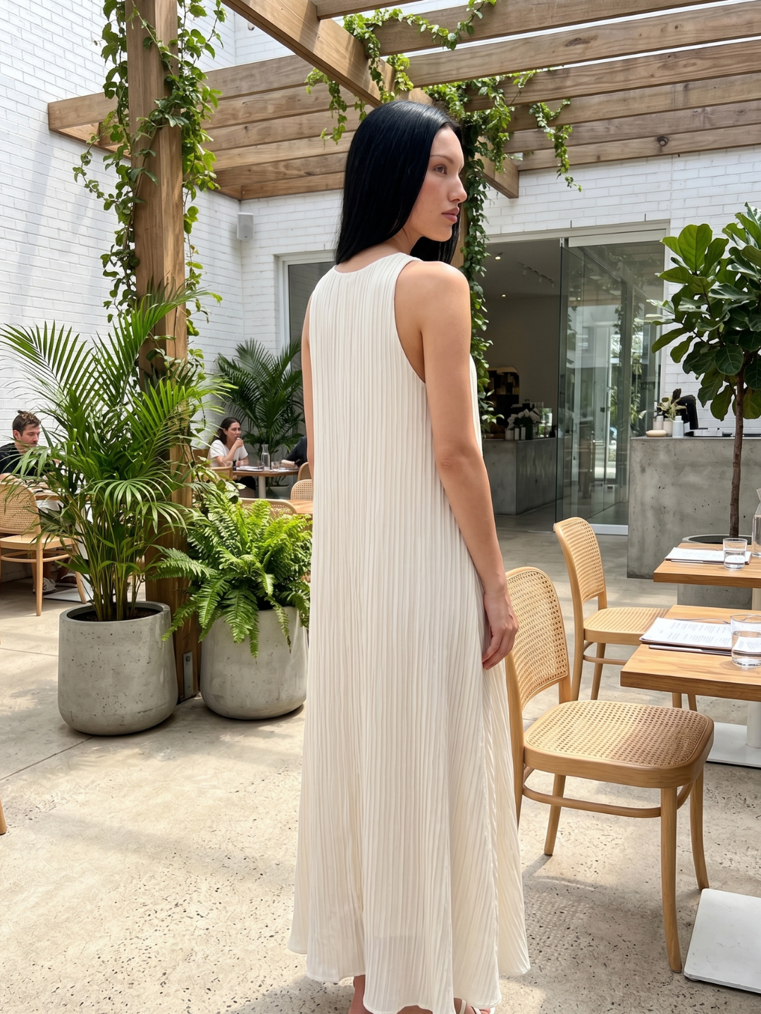 BRIANNA Women's Pleated Sleeveless Maxi Dress