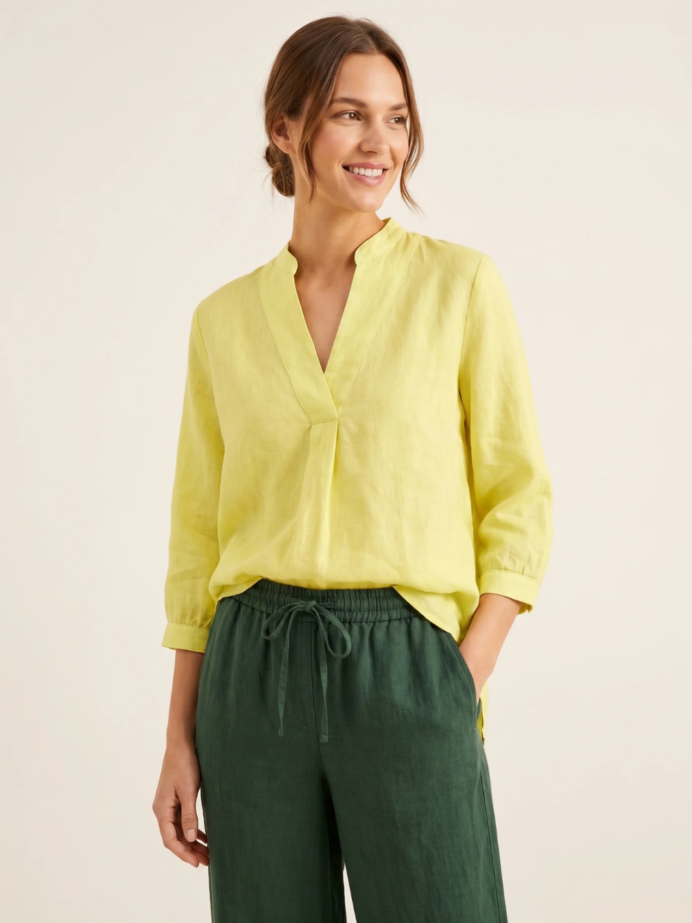 SLOANE Women's Three-Quarter Sleeve Linen Popover Blouse