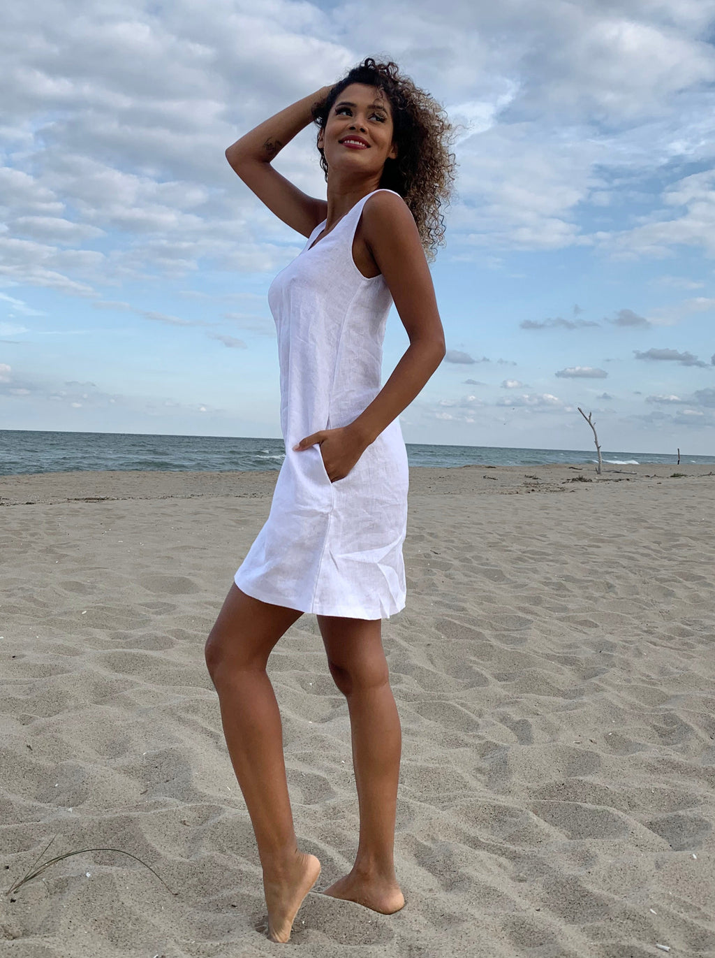 ROWAN Women's Sleeveless V-Neck Linen Shift Dress with Pockets